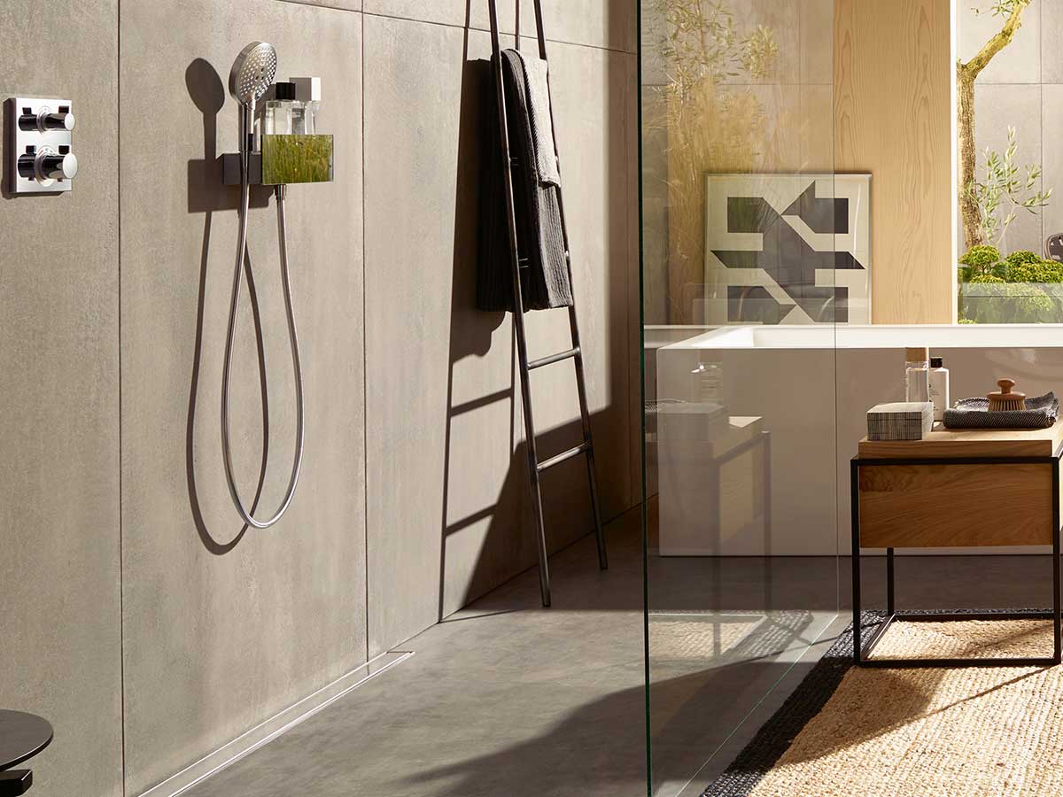 Bathroom in concrete look: How versatile and stylish gray can be